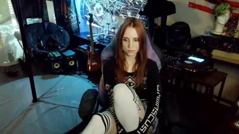 Lilith online show from April 19, 1:38 am