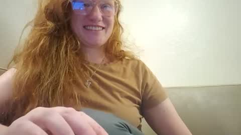 Snapshot of xxmariebliss chatting on June 23, 1:31 pm xxmariebliss online show from June 23, 1:31 pm