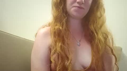 Snapshot of xxmariebliss chatting on June 29, 2:39 pm xxmariebliss online show from June 29, 2:39 pm