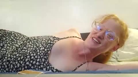 Snapshot of xxmariebliss chatting on July 18, 1:10 am xxmariebliss online show from July 18, 1:10 am