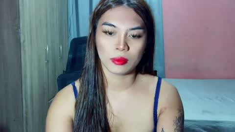 xxstunningmichxx online show from July 8, 4:17 am