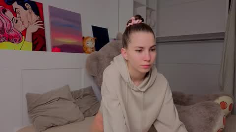 Eva online show from March 27, 5:02 am