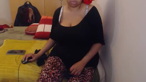 Ayanda online show from April 19, 12:15 pm