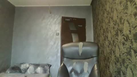 Snapshot of xxxdonpuiuuxxx chatting on February 4, 8:35 am xxxdonpuiuuxxx online show from February 4, 8:35 am