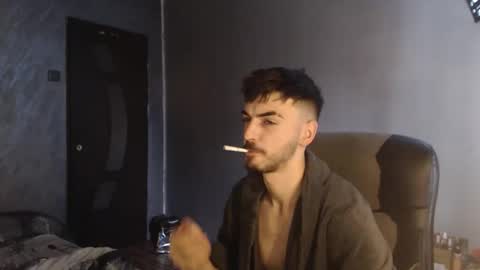 Snapshot of xxxdonpuiuuxxx chatting on December 18, 7:47 am xxxdonpuiuuxxx online show from December 18, 7:47 am