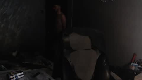 Snapshot of xxxdonpuiuuxxx chatting on December 19, 8:10 am xxxdonpuiuuxxx online show from December 19, 8:10 am