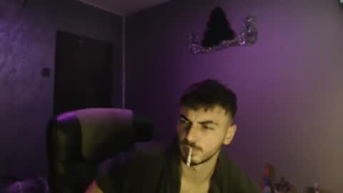 Snapshot of xxxdonpuiuuxxx chatting on December 21, 8:10 am xxxdonpuiuuxxx online show from December 21, 8:10 am