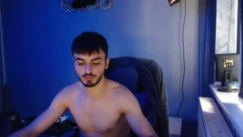 Snapshot of xxxdonpuiuuxxx chatting on January 6, 9:02 am xxxdonpuiuuxxx online show from January 6, 9:02 am