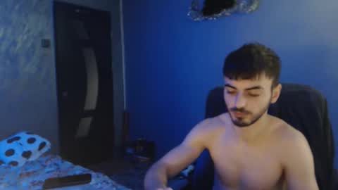 Snapshot of xxxdonpuiuuxxx chatting on January 8, 9:11 am xxxdonpuiuuxxx online show from January 8, 9:11 am