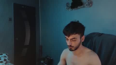 Snapshot of xxxdonpuiuuxxx chatting on January 10, 7:32 am xxxdonpuiuuxxx online show from January 10, 7:32 am