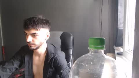 Snapshot of xxxdonpuiuuxxx chatting on January 19, 7:23 am xxxdonpuiuuxxx online show from January 19, 7:23 am