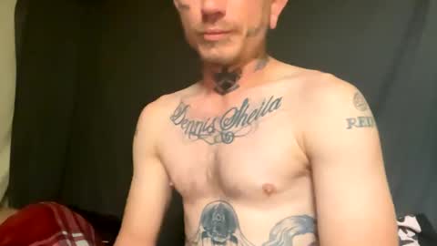 Snapshot of xxxelgalloxxx chatting on December 15, 9:03 am Hornyfuck99 online show from December 15, 9:03 am