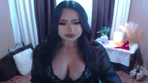 OLIVIA online show from June 1, 6:31 pm