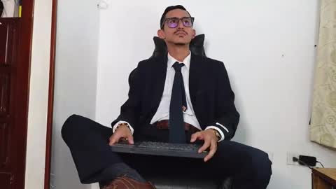 Kev online show from December 19, 8:05 pm