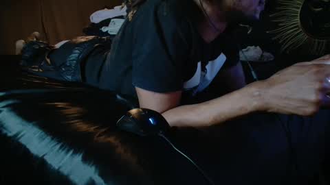 xxxjrstrokesxxx online show from March 25, 4:18 am