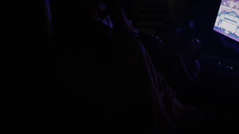 xxxjrstrokesxxx online show from May 24, 1:38 pm