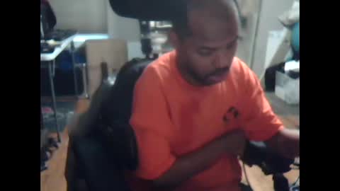 Snapshot of xxxonwheelz chatting on February 16, 11:45 pm xxxonwheelz online show from February 16, 11:45 pm