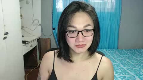 Melissa online show from June 5, 2:51 am