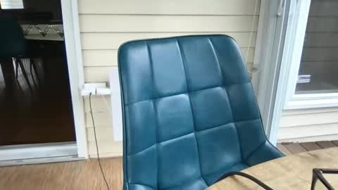 y964094 online show from May 6, 5:07 pm