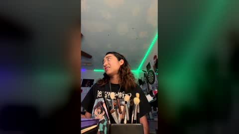 Ruby Luv online show from April 2, 3:26 am