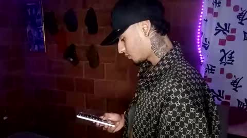 Snapshot of yajz chatting on October 14, 3:40 am Yajz online show from October 14, 3:40 am