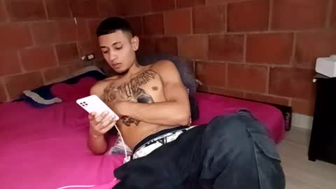 Snapshot of yajz chatting on October 16, 7:04 pm Yajz online show from October 16, 7:04 pm