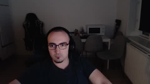 YamilLamal online show from November 20, 9:36 pm