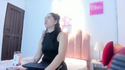 yara10_ online show from April 29, 12:20 pm