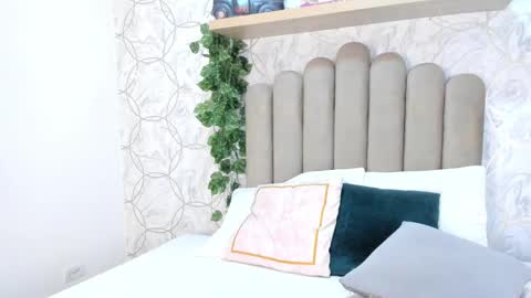 Snapshot of yaraamada chatting on October 31, 7:59 pm Yara online show from October 31, 7:59 pm