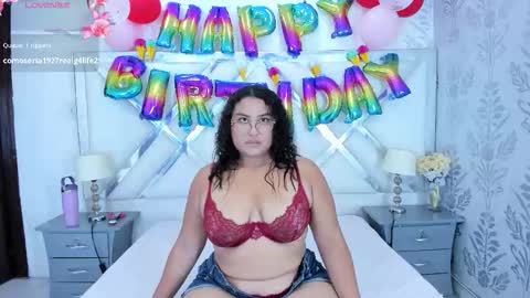 Snapshot of yaragarcia chatting on February 17, 3:47 am Yara online show from February 17, 3:47 am