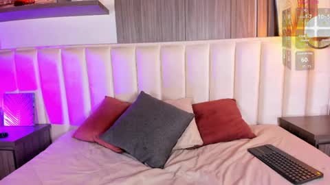 yaramooun online show from April 18, 1:04 pm