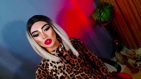 miss yasii online show from February 26, 5:28 pm