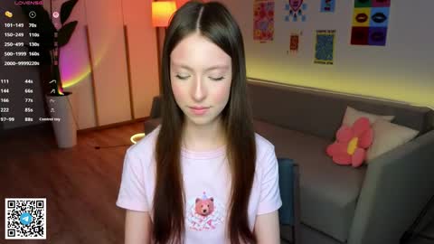 Yasmin online show from April 4, 7:28 am