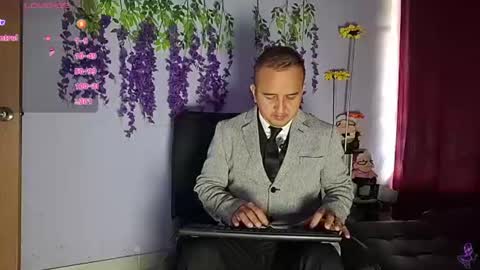 Snapshot of yazflor chatting on July 10, 2:30 pm Hazzan y Greisy online show from July 10, 2:30 pm