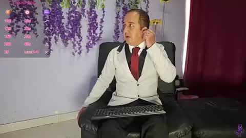 Snapshot of yazfore chatting on June 26, 1:48 pm Hazzan online show from June 26, 1:48 pm