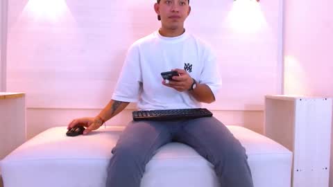 Yeison online show from November 13, 11:20 am