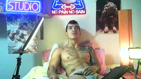 Snapshot of yeisoncastellanos1999 chatting on September 30, 6:46 pm yeisoncastellanos1999 online show from September 30, 6:46 pm