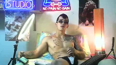 Snapshot of yeisoncastellanos1999 chatting on October 20, 2:28 pm yeisoncastellanos1999 online show from October 20, 2:28 pm