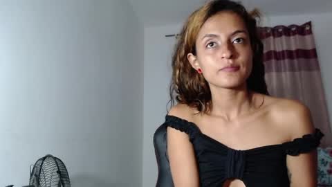 Snapshot of yemaya_28 chatting on May 30, 3:14 am Yemaya 28 online show from May 30, 3:14 am