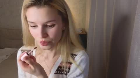 Yenna online show from April 3, 4:38 pm