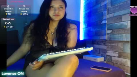 yesamin_stone18 online show from May 21, 12:01 pm