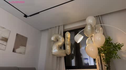 Amy online show from December 17, 4:46 pm