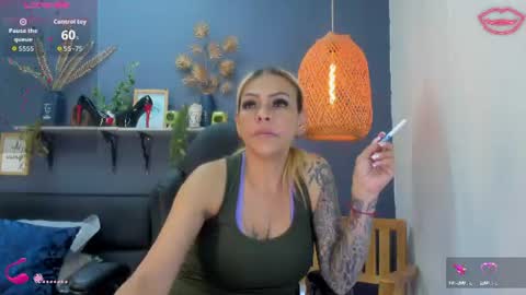 Snapshot of yessika_parker chatting on July 13, 8:50 am yessika_parker online show from July 13, 8:50 am
