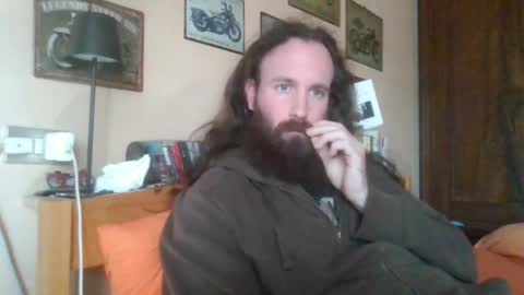 yeti_92 online show from April 23, 12:15 pm