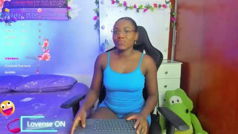 yice online show from November 11, 7:03 pm