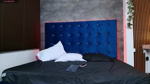  YIN  YANG  online show from September 26, 2:04 am