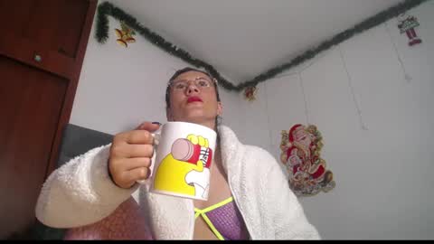 Yiny online show from January 8, 9:00 am