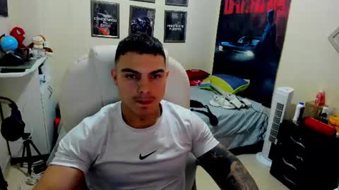 yker online show from August 6, 8:11 pm