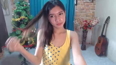 ymee_shane18 online show from December 22, 5:56 am