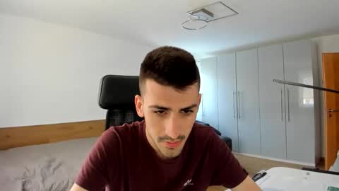 yoda130305 online show from May 23, 9:02 am